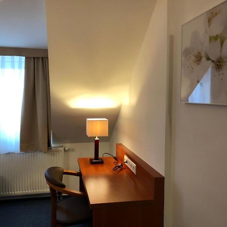 Hotel Mirabell Erlangen Exteriör bild