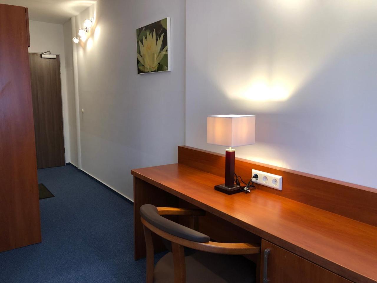 Hotel Mirabell Erlangen Exteriör bild